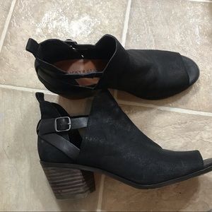 Lucky booties with peep toe